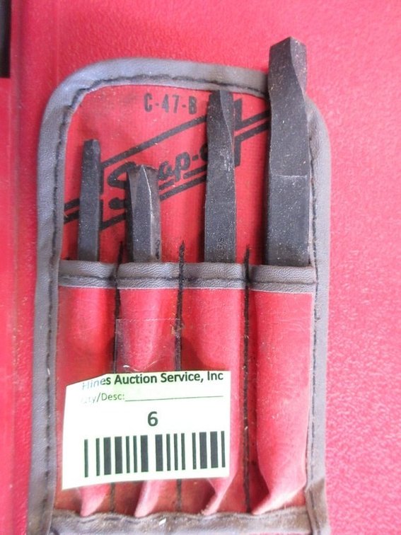 Snap-On 4-piece screw extractor set in case