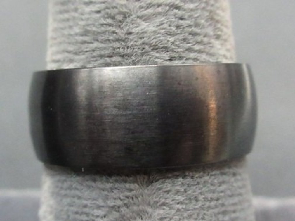 Marked "Titanium" band ring