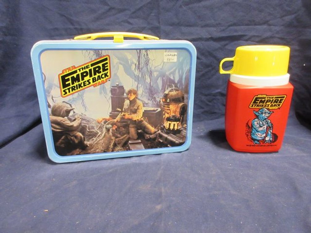 Thermos Brand Star Wars The Empire Strikes Back pressed metal lunch box