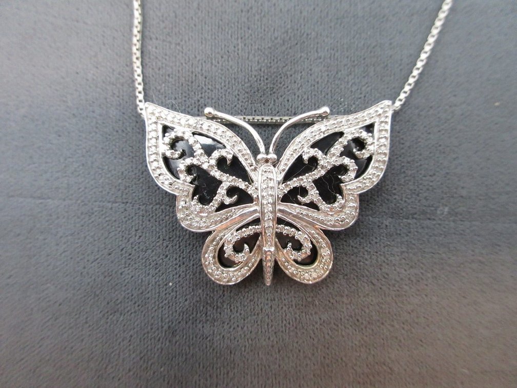 Karazama .925 and diamond butterfly necklace