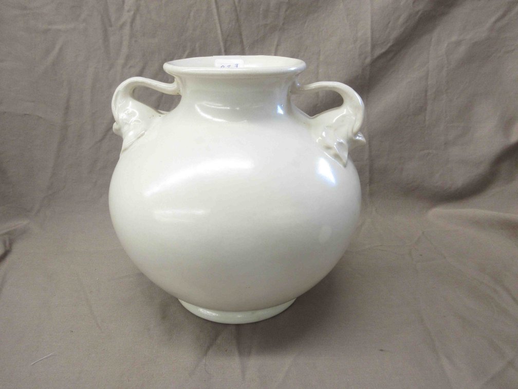 Rum Rill elephant-handle vase