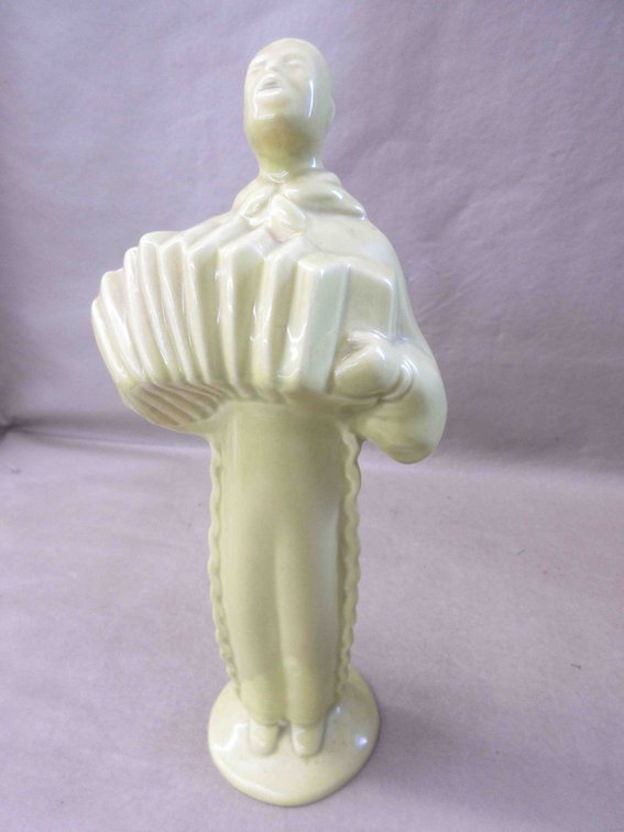 Red Wing Pottery figurine 