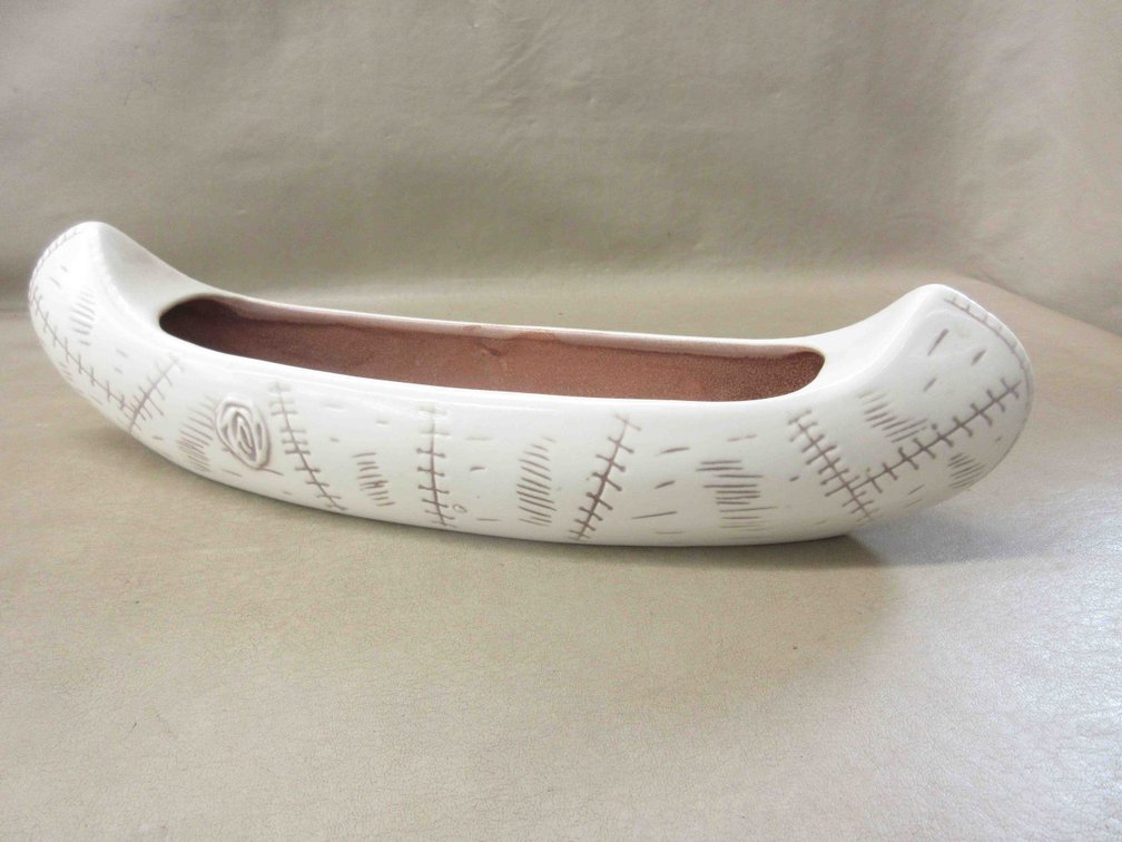 Red Wing Art Pottery Medium Canoe planter