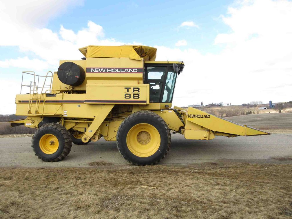 New Holland TR98 twin rotor combine (runs & drives-heads sold separately - click for video)