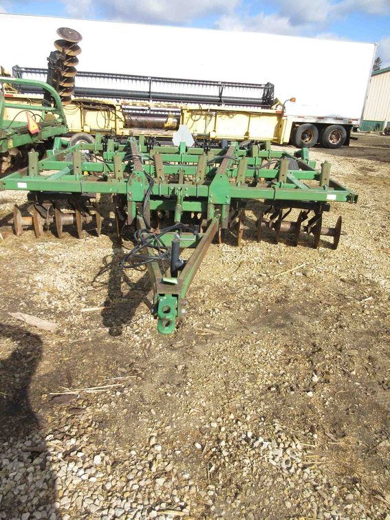 John Deere 712 11-shank chisel plow with Summers model 108 spring tooth drag bars