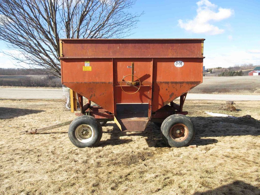 J&M 250-7 gravity box with extensions