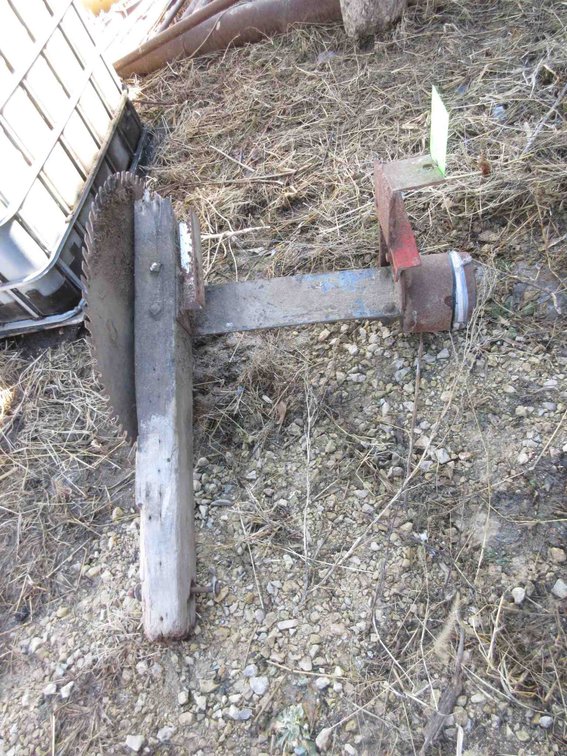 Antique arbor saw