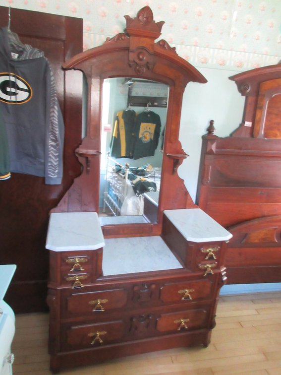 Antique 6-drawer dresser with marble tops and mirror back (matches lot 80)