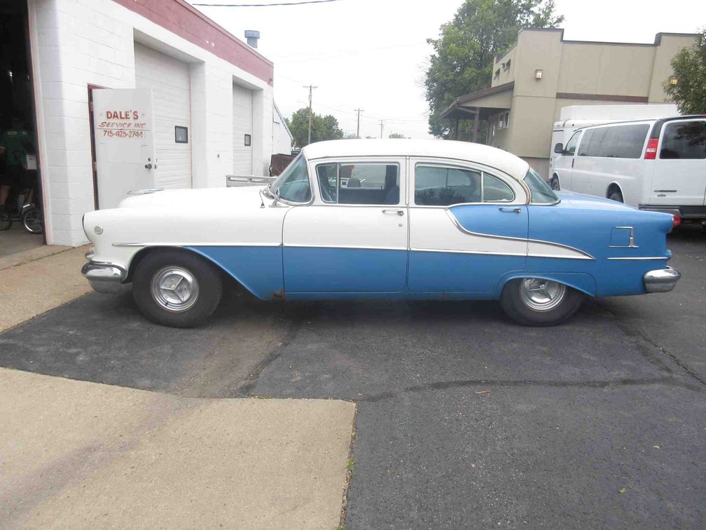 Image for 1955 Oldsmobile 88 & Auto Repair Shop