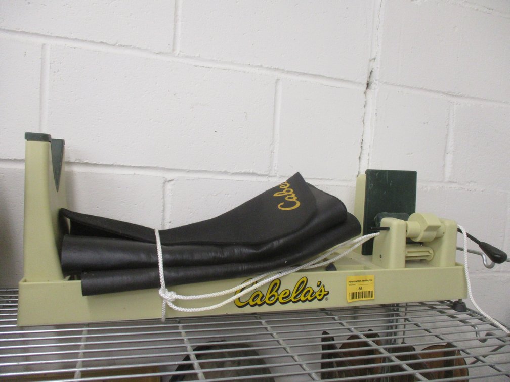Cabela's gun stand