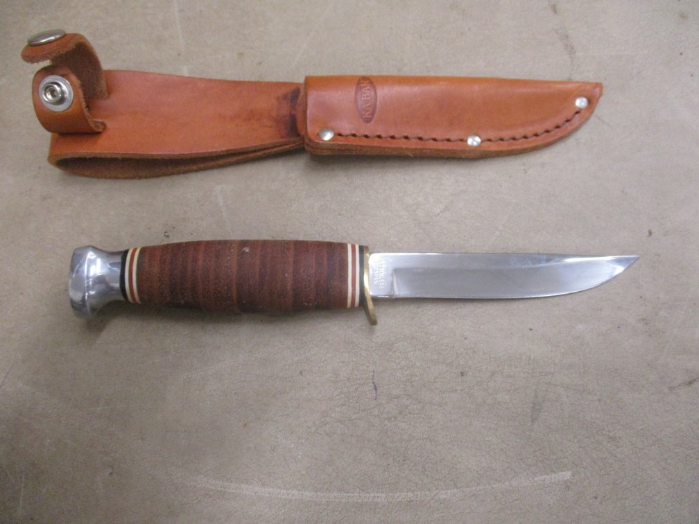 Kabar hunting knife in sheath