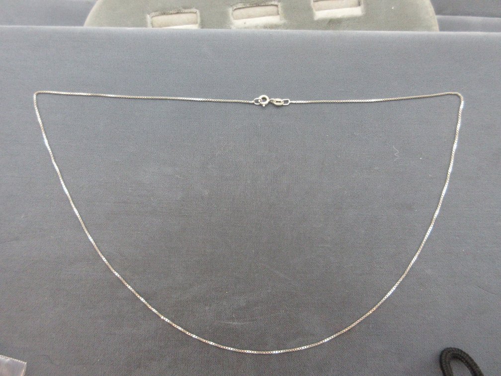 Sterling silver box link necklace