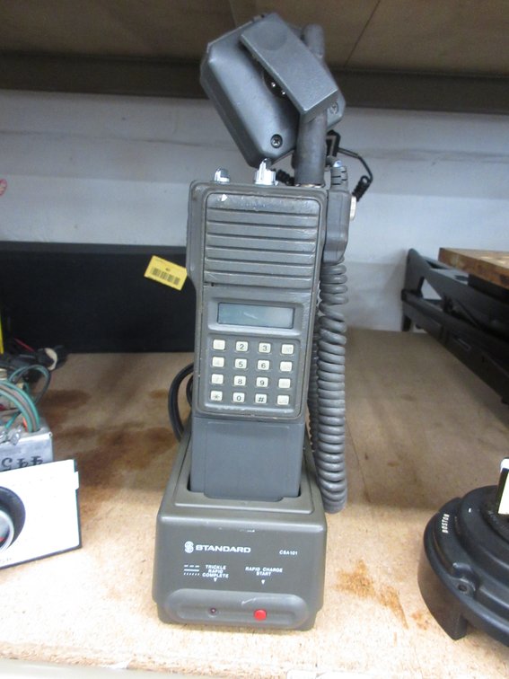Standard transmitter unit with base