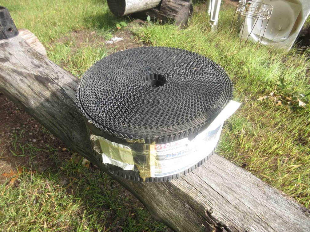 Roll of gutter drainer