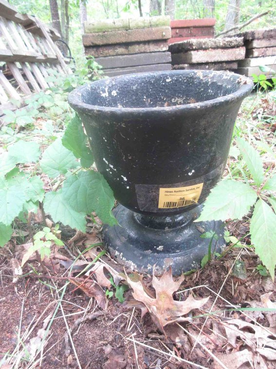 Cast iron planter