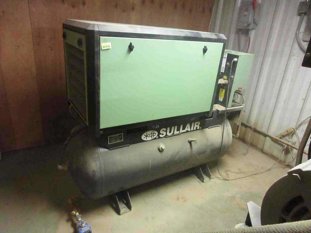 Sullair ES-6 commercial compressor unit (electrical will be disconnected)