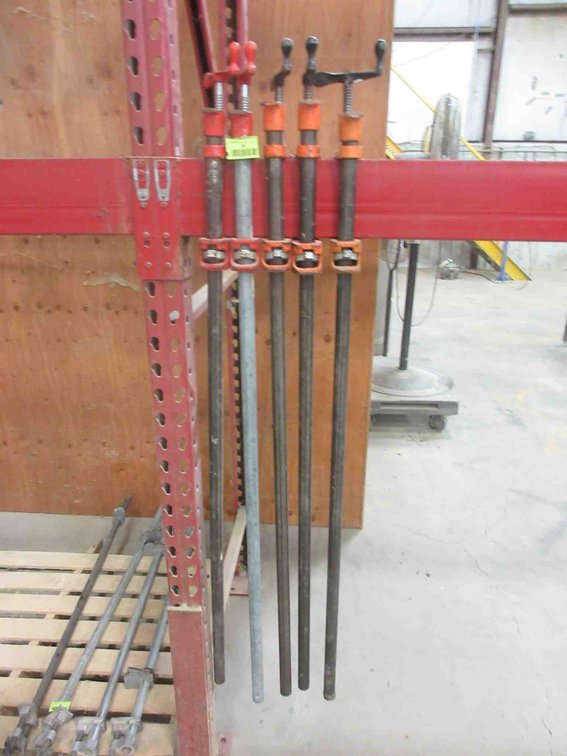(5) Pipe clamps