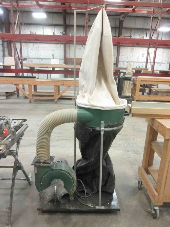 Central Machinery 2hp dust collector