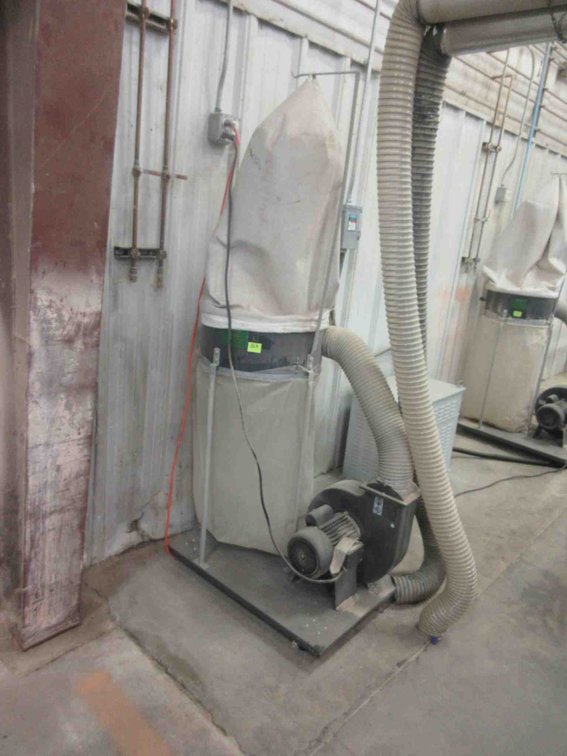 Central Machinery 2hp dust collector