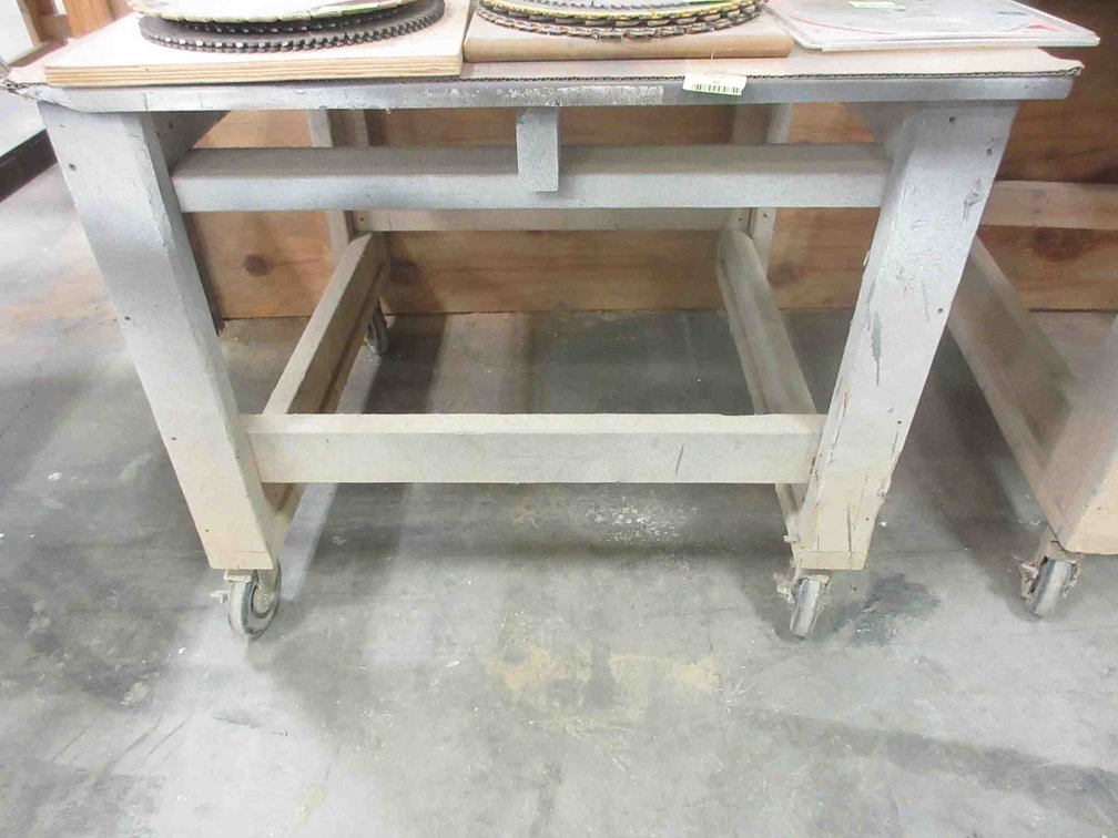4-Wheel wood shop cart/table