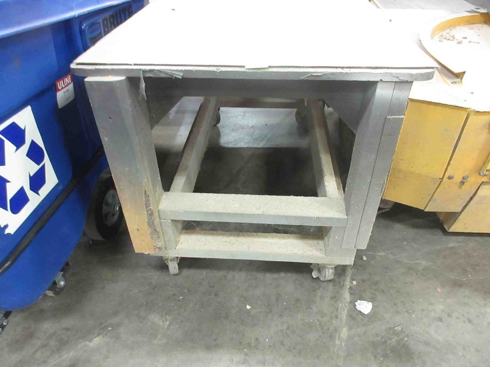4-Wheel wood shop cart/table