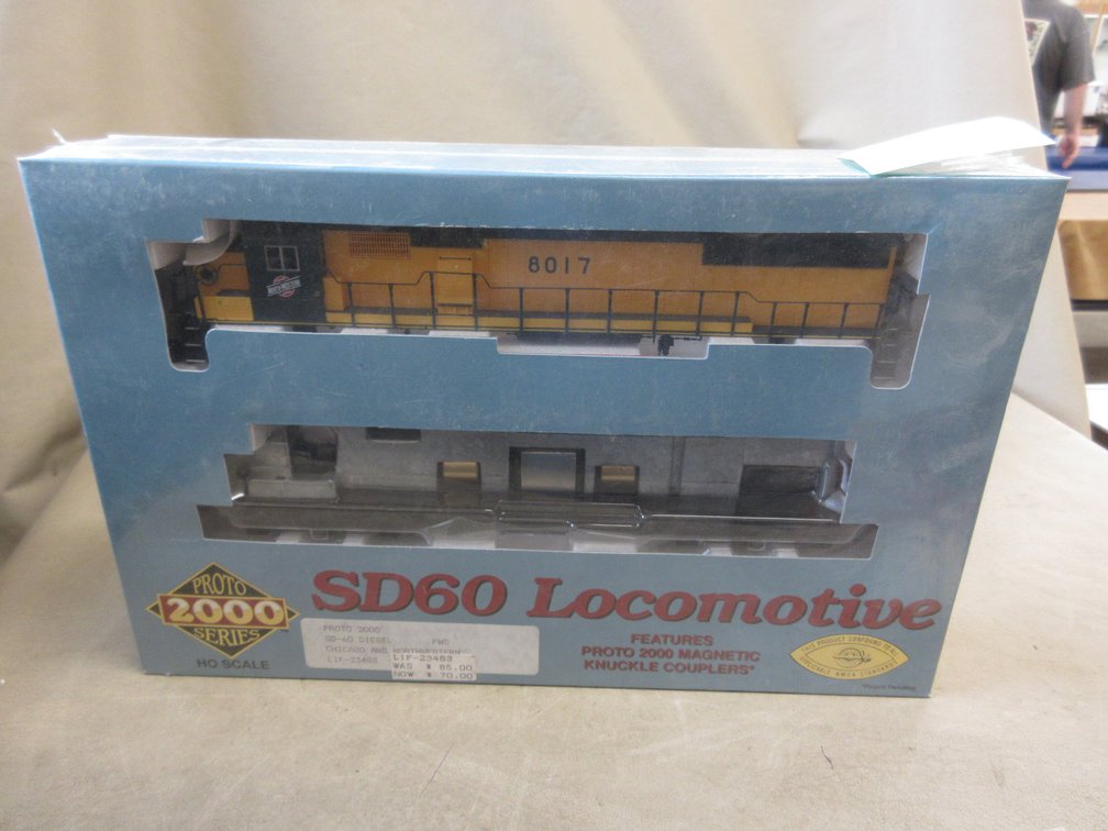 Proto 2000 SD60 Chicago and Northwestern locomotive