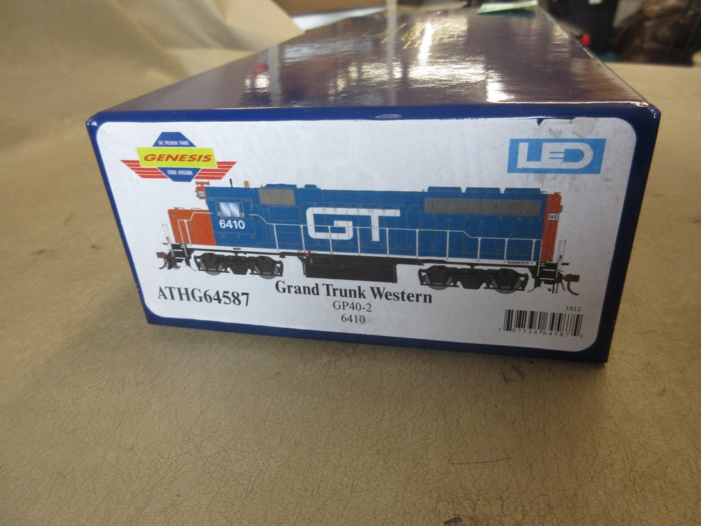 Genesis Grand Trunk Western GP40-2 6410 locomotive