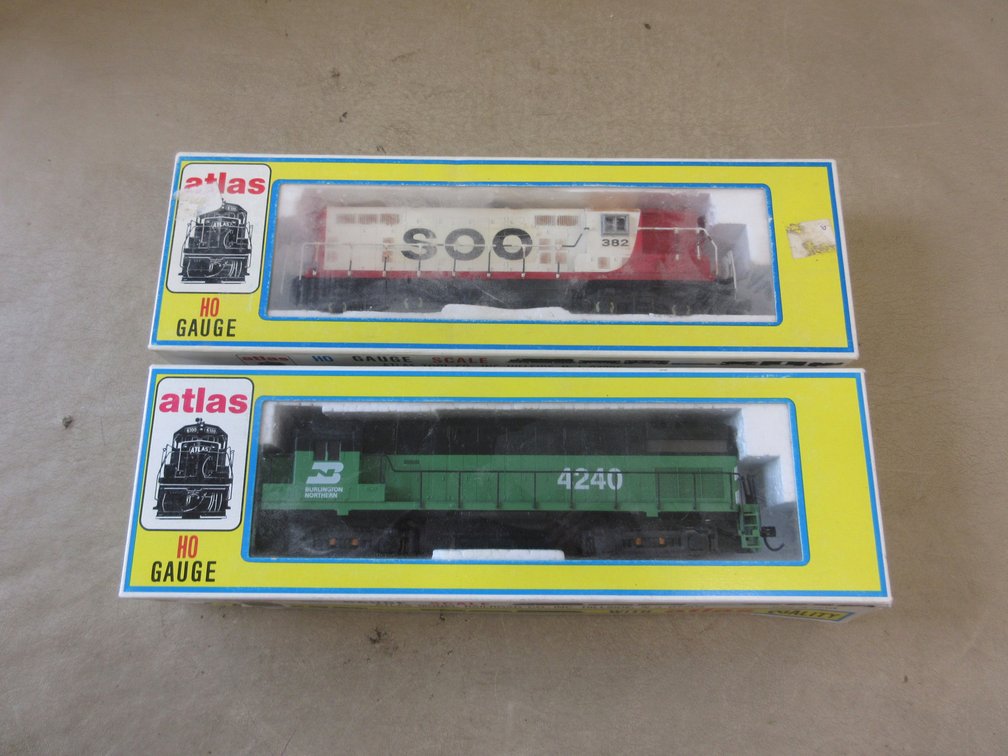 (2) Atlas HO scale locomotives