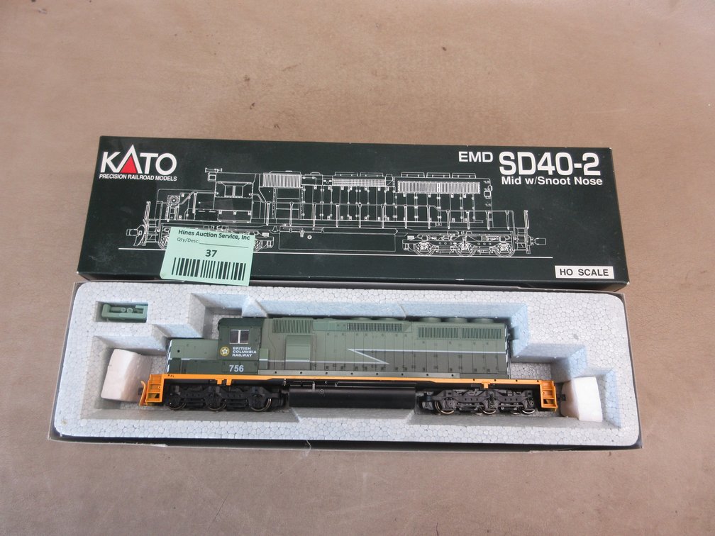 KATO British Columbia Railway #756 EMD SD40-2 locomotive