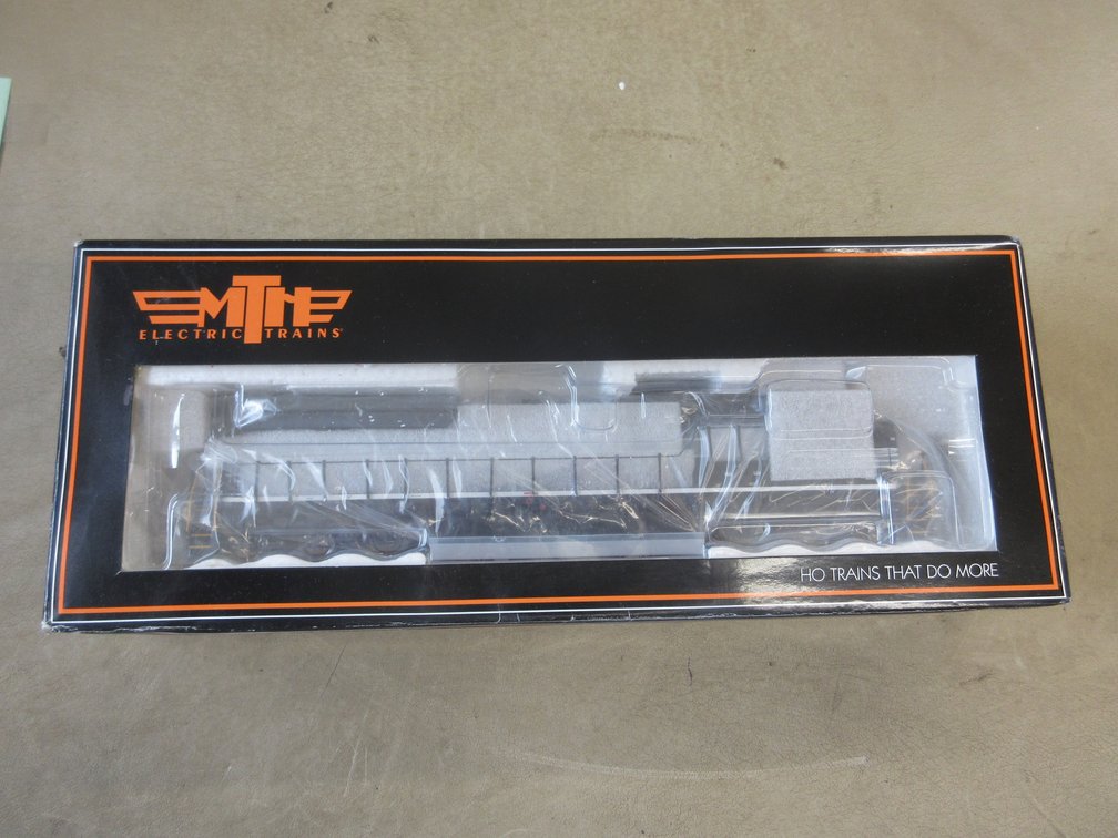 MTH SD70ACe Diesel  Engine New York Central #1066 locomotive