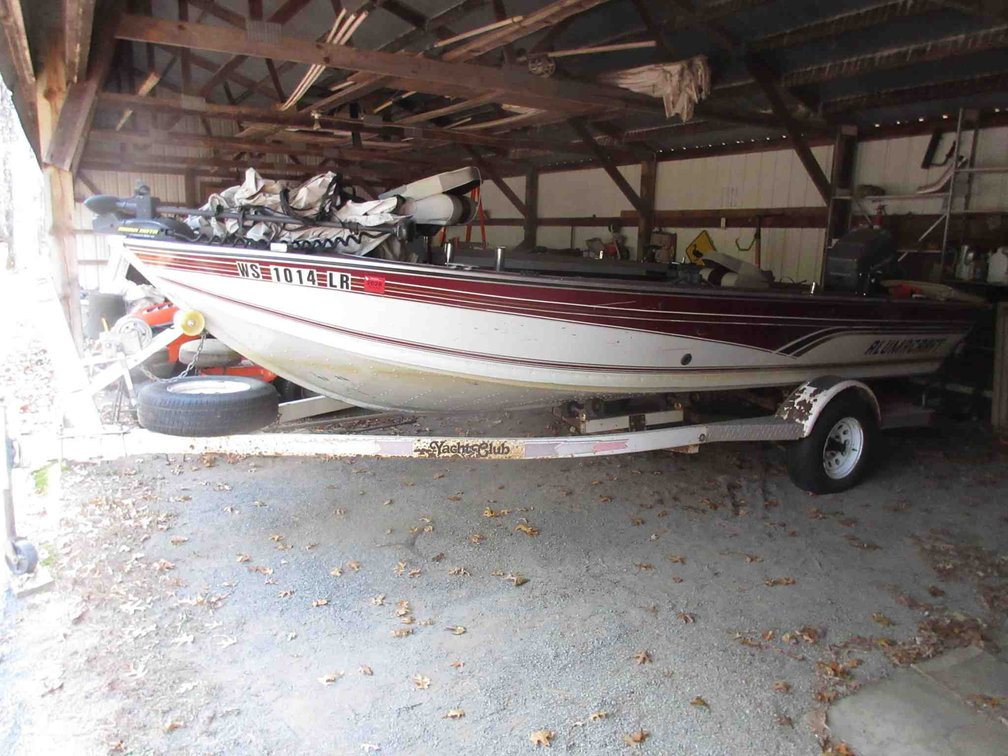 1995 Alumacraft 18.5ft fishing boat