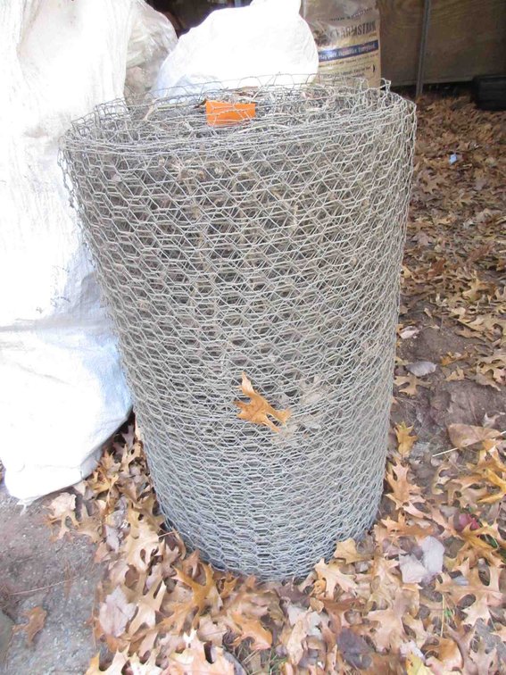 Roll of wire fencing