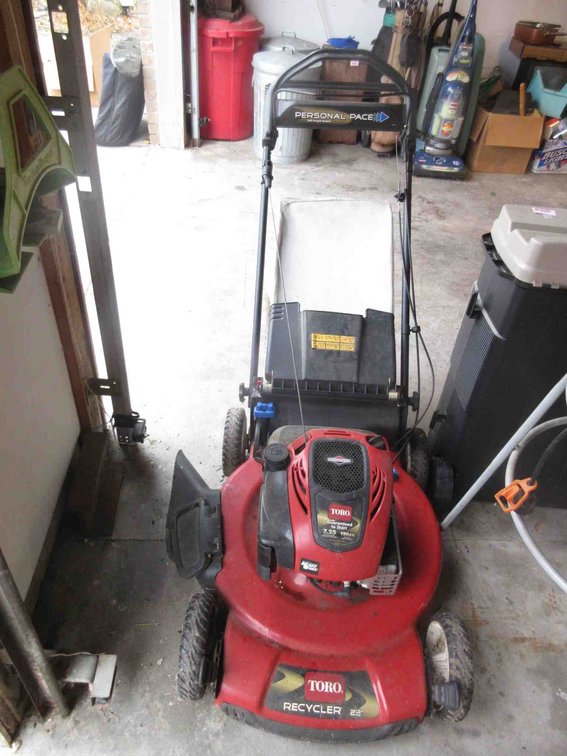 Toro Recycler personal pace self propelled push mower