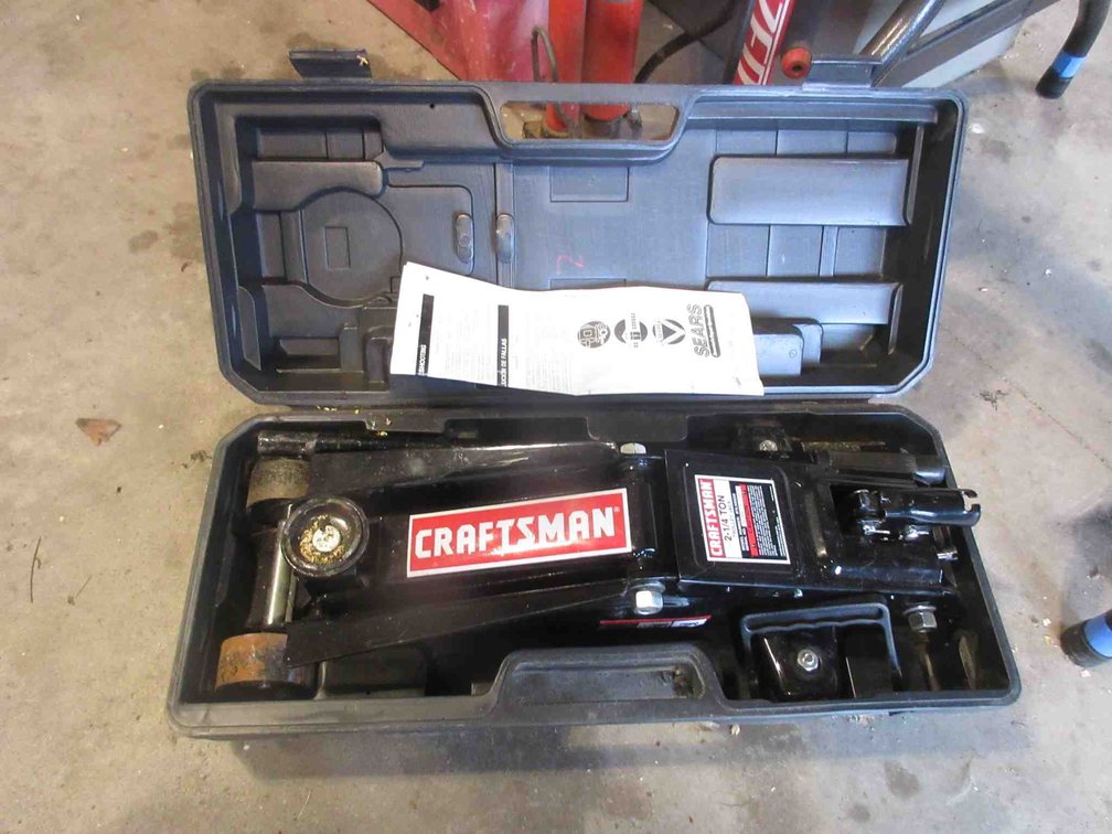Craftsman floor jack in case