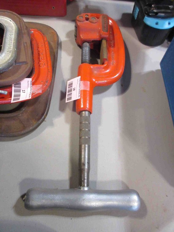 Ridgid pipe cutter