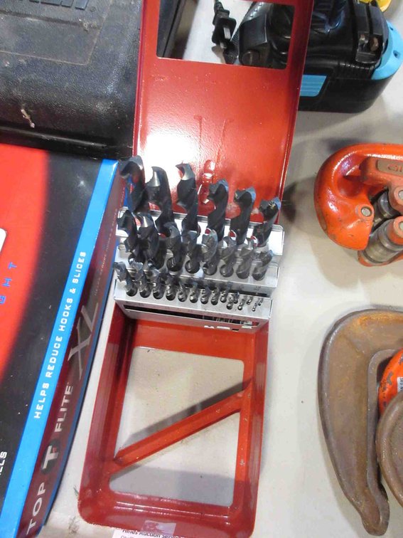 Set of drill bits