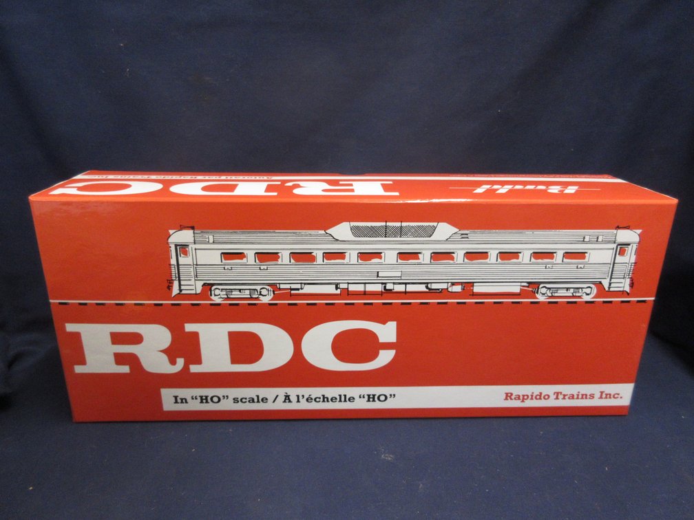 Rapido Trains BUDD RDC-DC Via CN HO scale locomotive