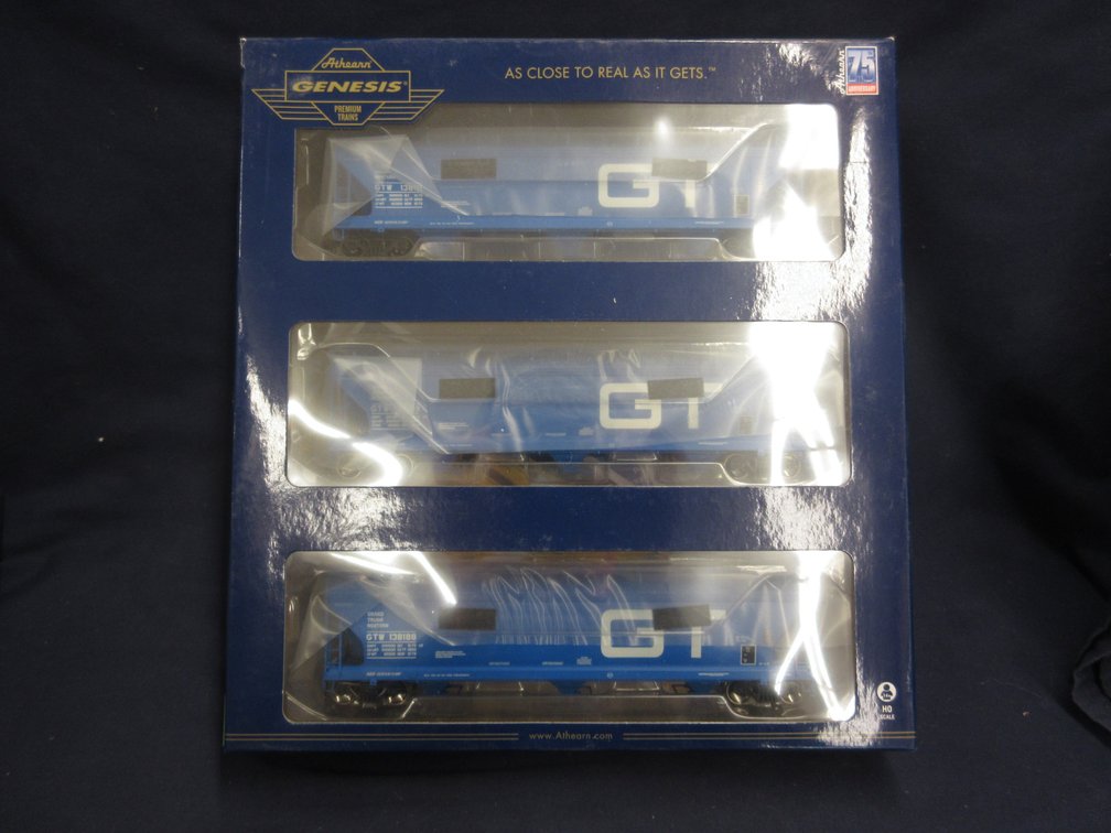 Athearn Genesis Grand Trunk Western HO scale covered hopper car set