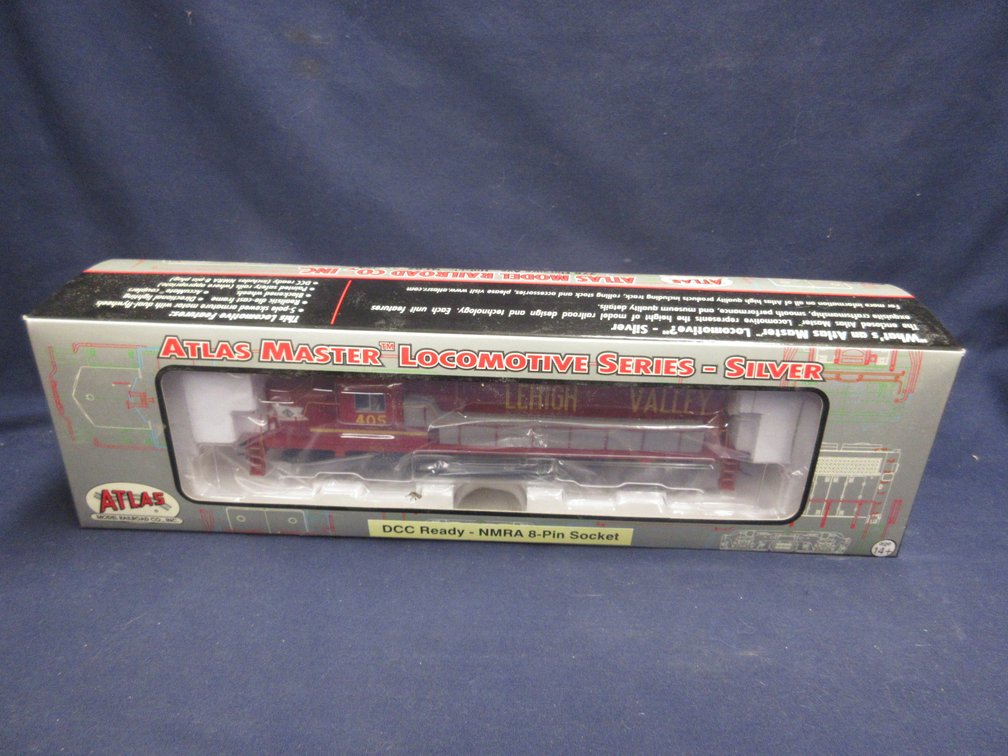 Atlas Silver HO scale C420 locomotive LeHigh Valley Road #405