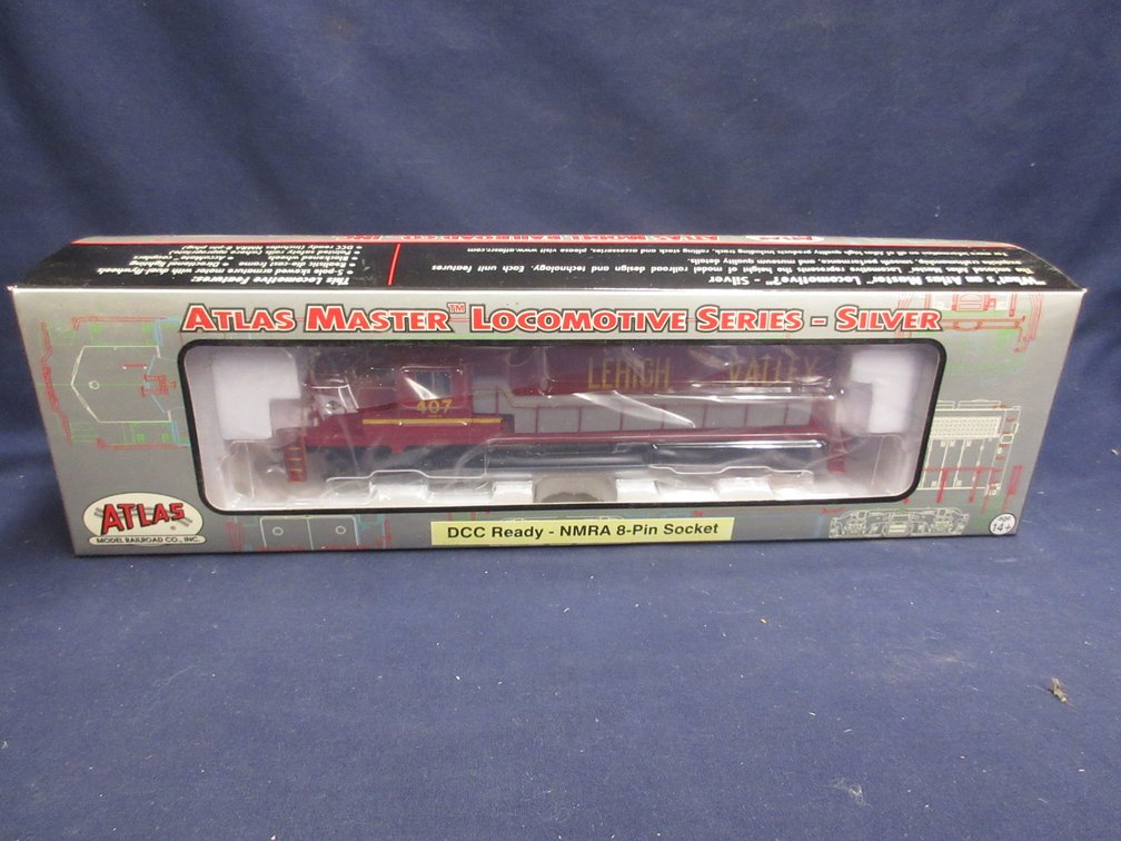 Atlas Silver HO scale C420 locomotive LeHigh Valley Road #407