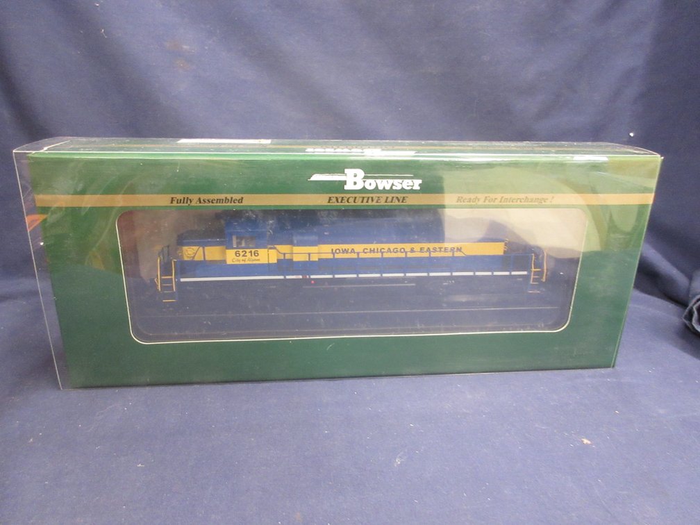 Bowser GMD SD40-2 ICE ex/CP "City of Algona" Cab #6216 HO scale locomotive