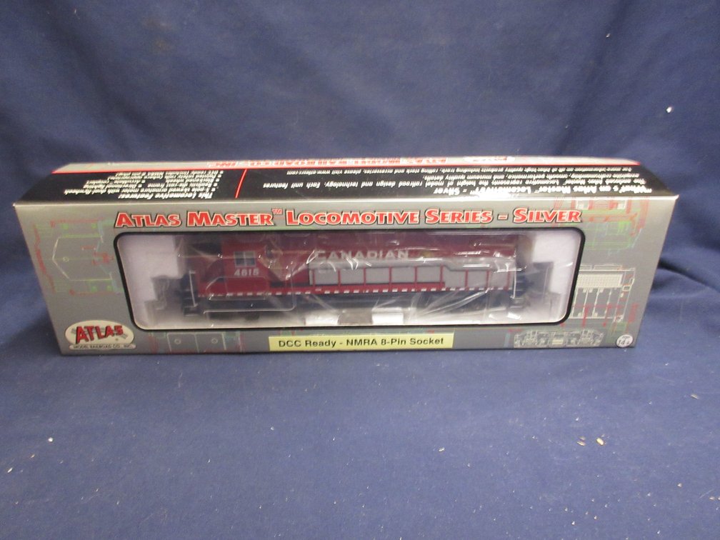 Atlas Silver GP-40 Low Nose HO Locomotive Canadian Pacific Beaver #4615