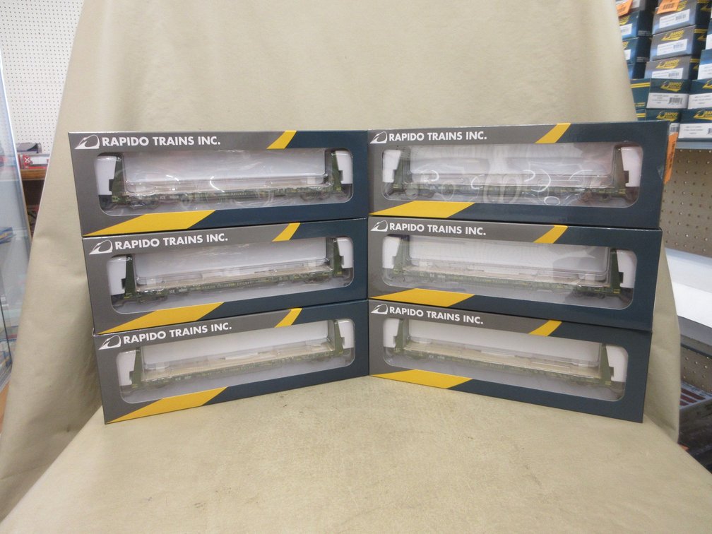 (6) Rapido Mil Bulkhead HO scale Flatcars