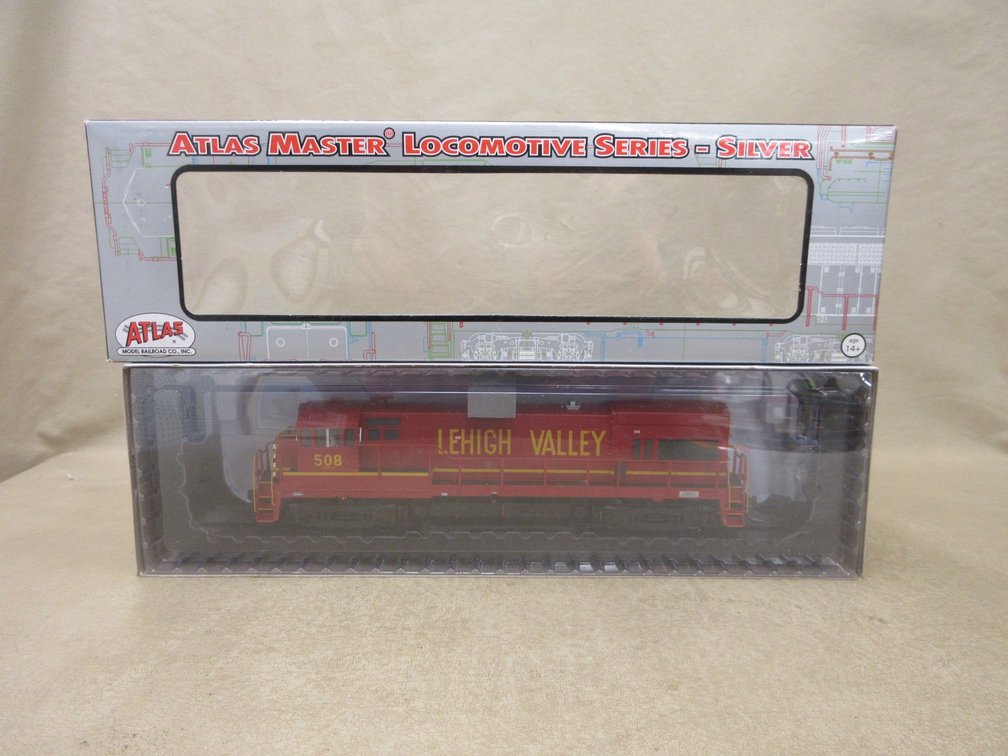 Atlas Silver HO scale U23B Low Nose Locomotive