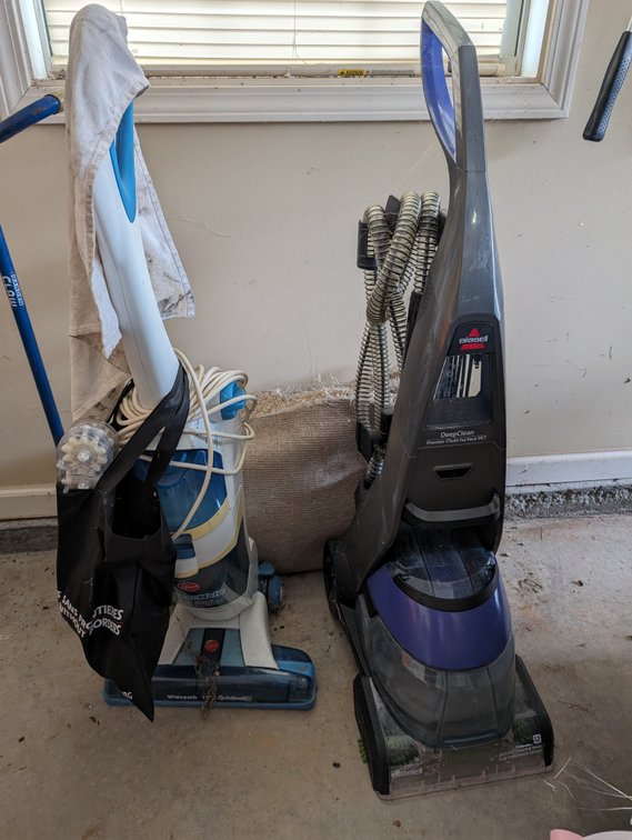 2 Carpet Cleaner Bissell and Hoover 