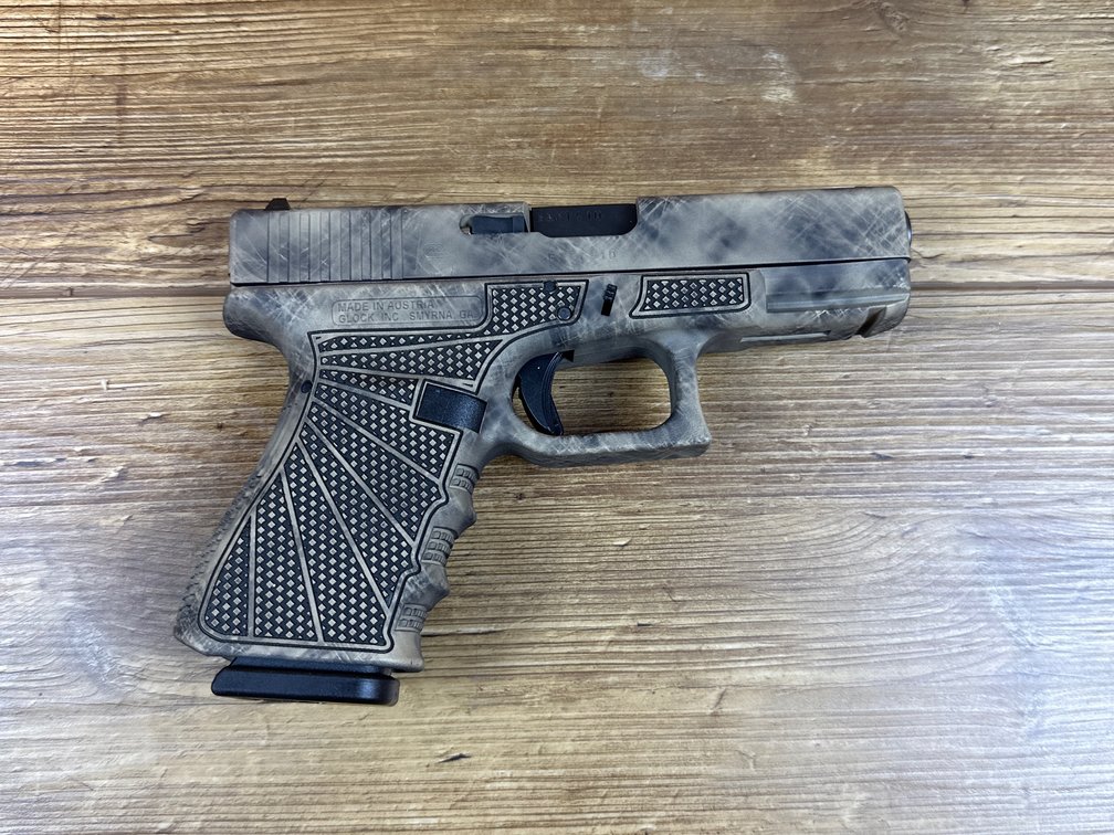 Glock 19 Gen 3 custom Marble Stipple 