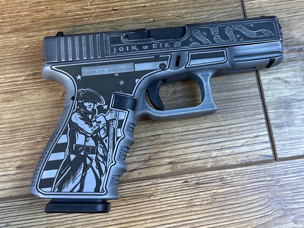 Glock 19 Gen 3 Custom Live Free or Die 