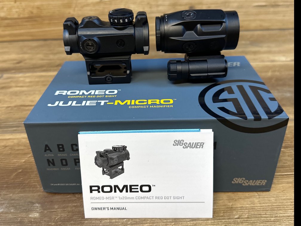 Sig Romeo Red Dot and Juliet Magnifier