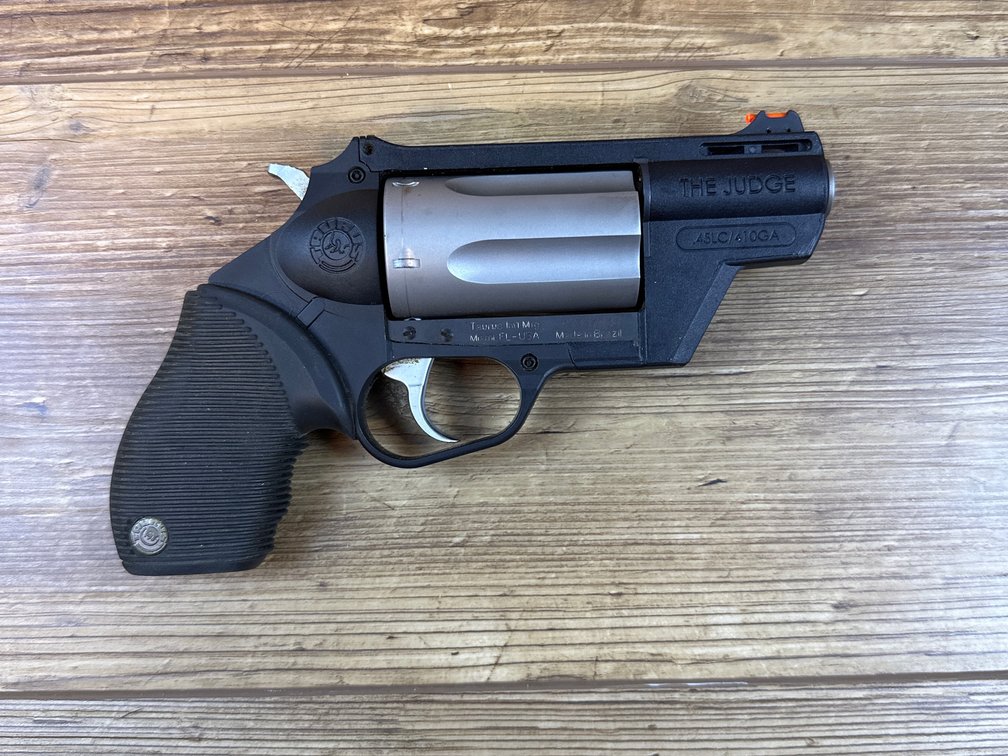 Taurus The Judge Public  45LC/410Ga