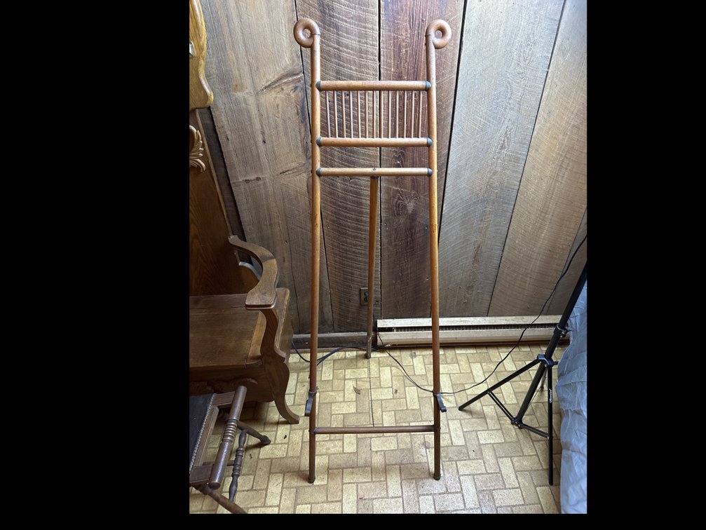 Easel